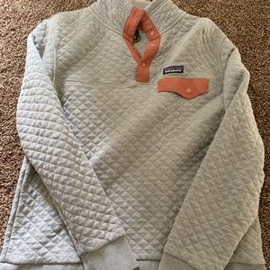 Patagonia women’s pullover